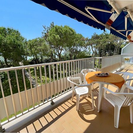 Renovated Flat With A Stunning Terrace Lägenhet Porto Santa Margherita di Caorle Exteriör bild